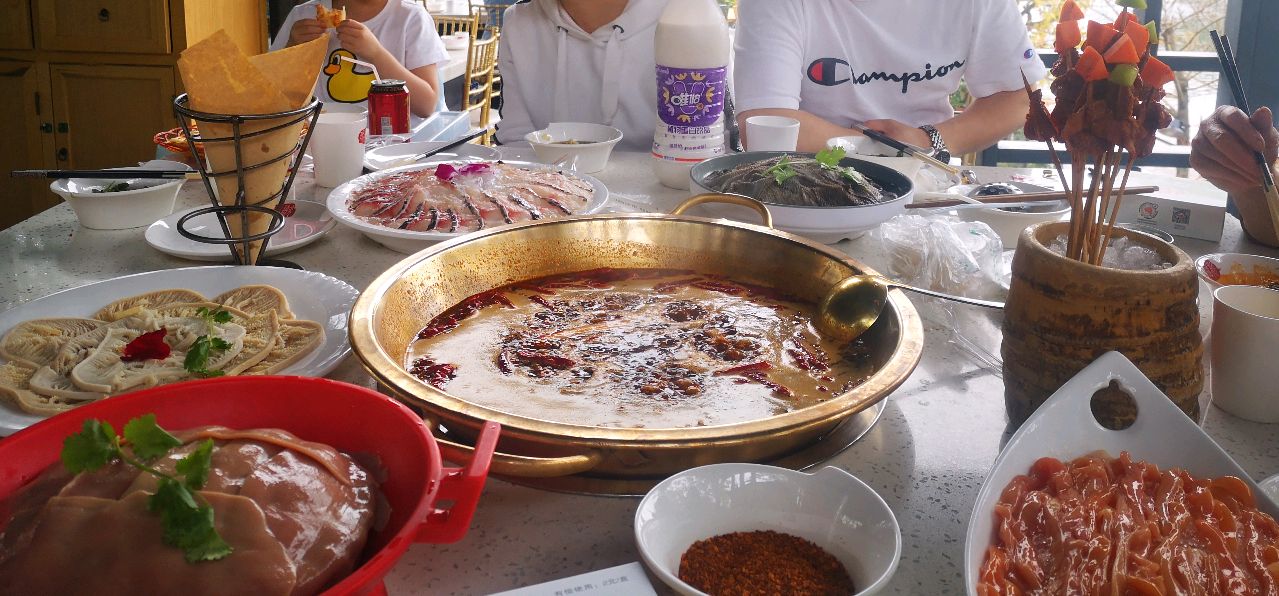 沸腾小镇的火锅,值得一去