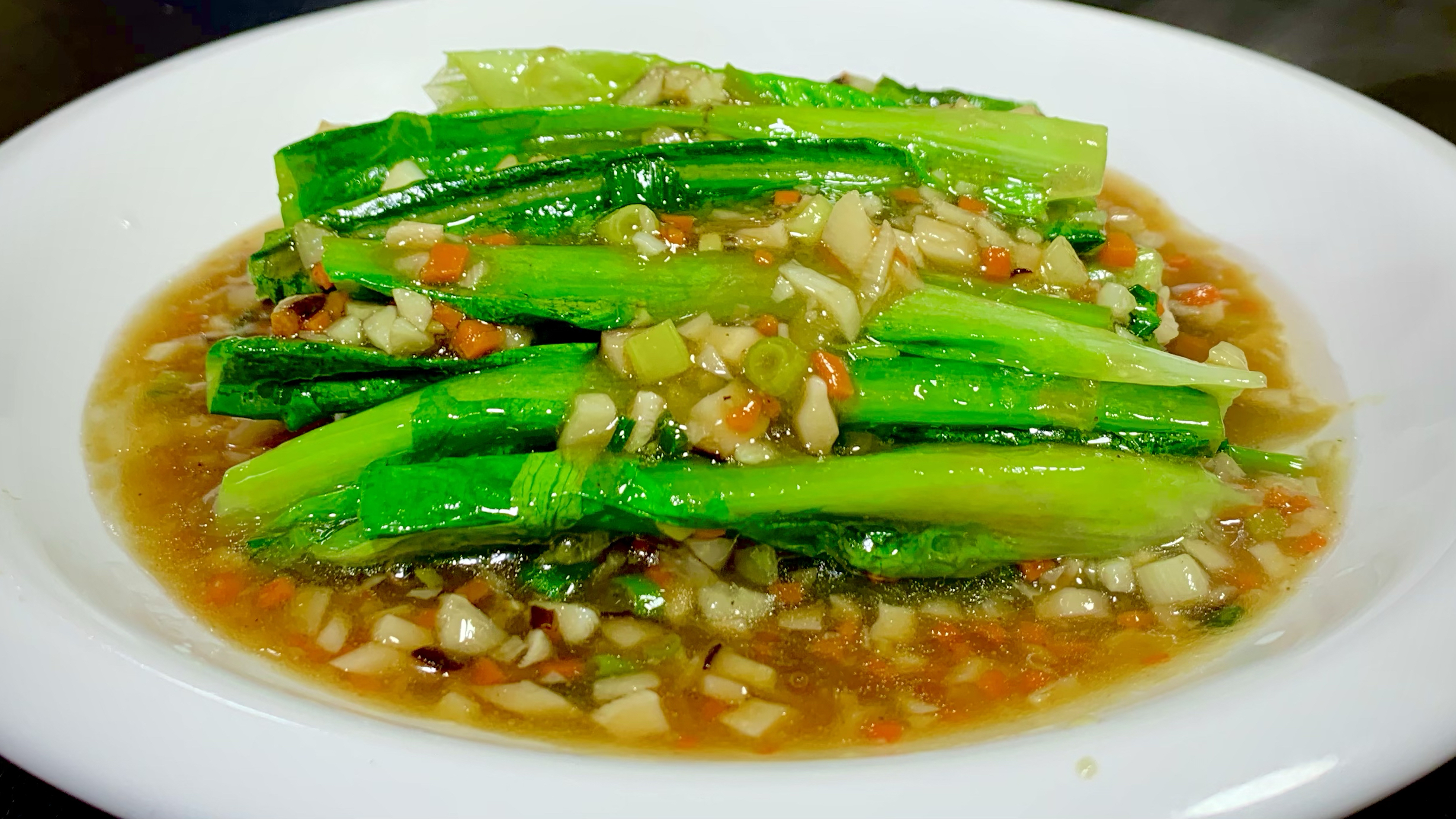 蒜蓉油麦菜不炒才好吃,酒店大厨教你一招,蒜香浓郁清脆又好吃