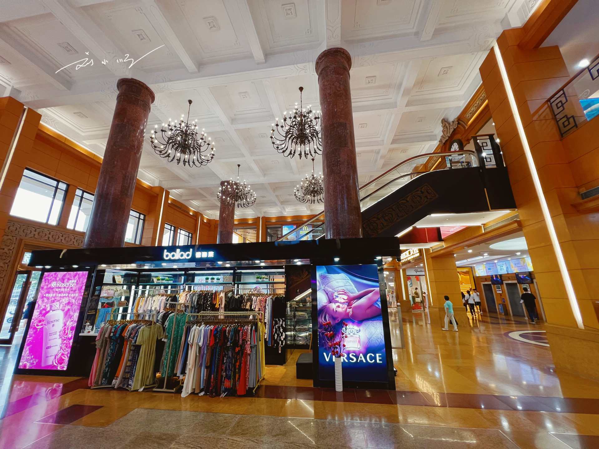 实拍广州"海印缤缤广场",建筑是文物保护单位,却没什么人气