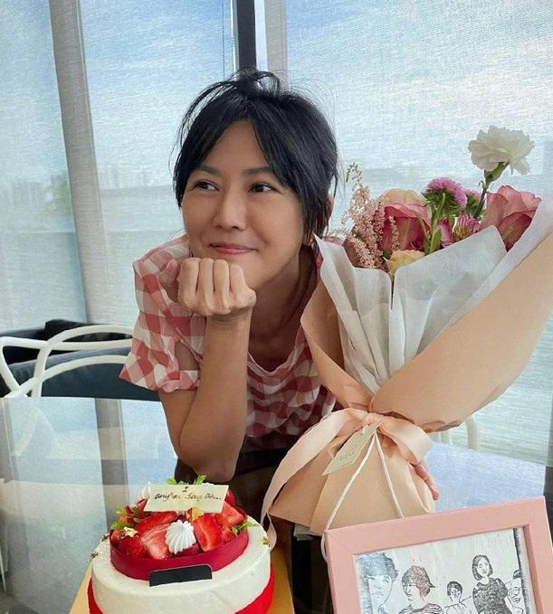 孙燕姿在北京庆祝45岁生日!韩红发文送祝福,两人的感情非常亲密