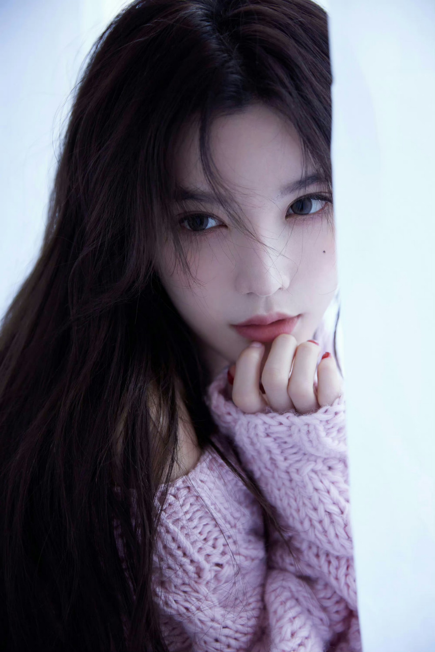 冷系美女戴燕妮的美腿