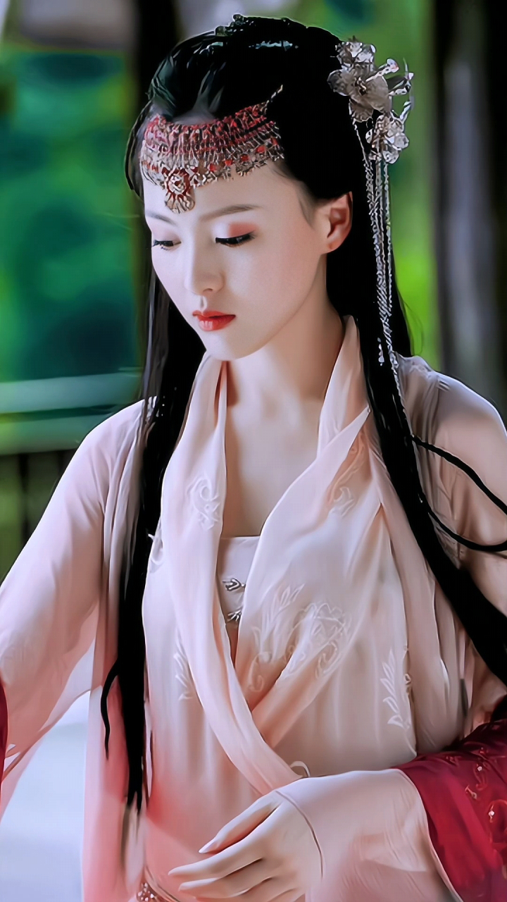 唐嫣古装美图,哪一套服饰最美?