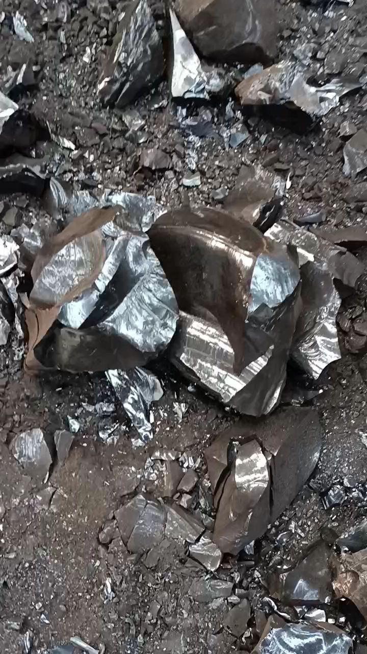 煤沥青高温沥青块颜色黑亮可加工沥青粉河北涵凯能源