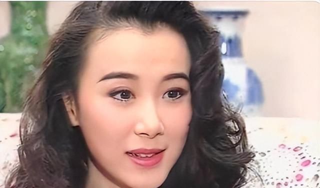 琼瑶笔下的"10位琼女郎"是怎样的?