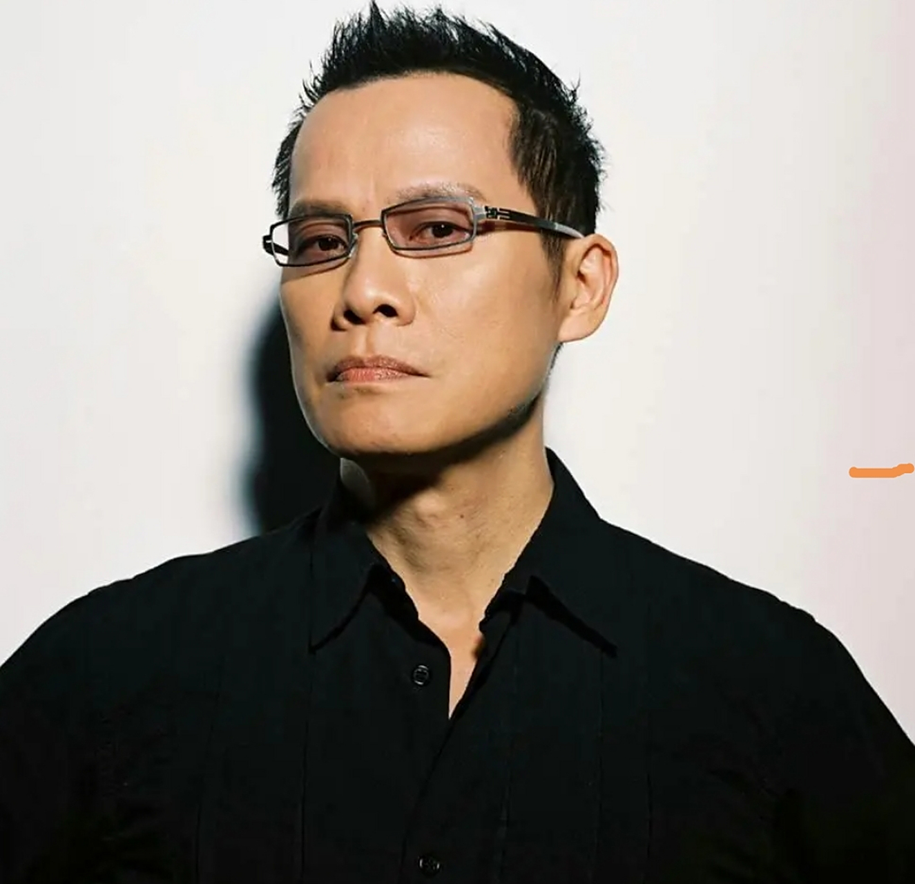 罗大佑和李宗盛除了创作,也是台前优质歌手,小虫似乎更喜欢幕后默默地