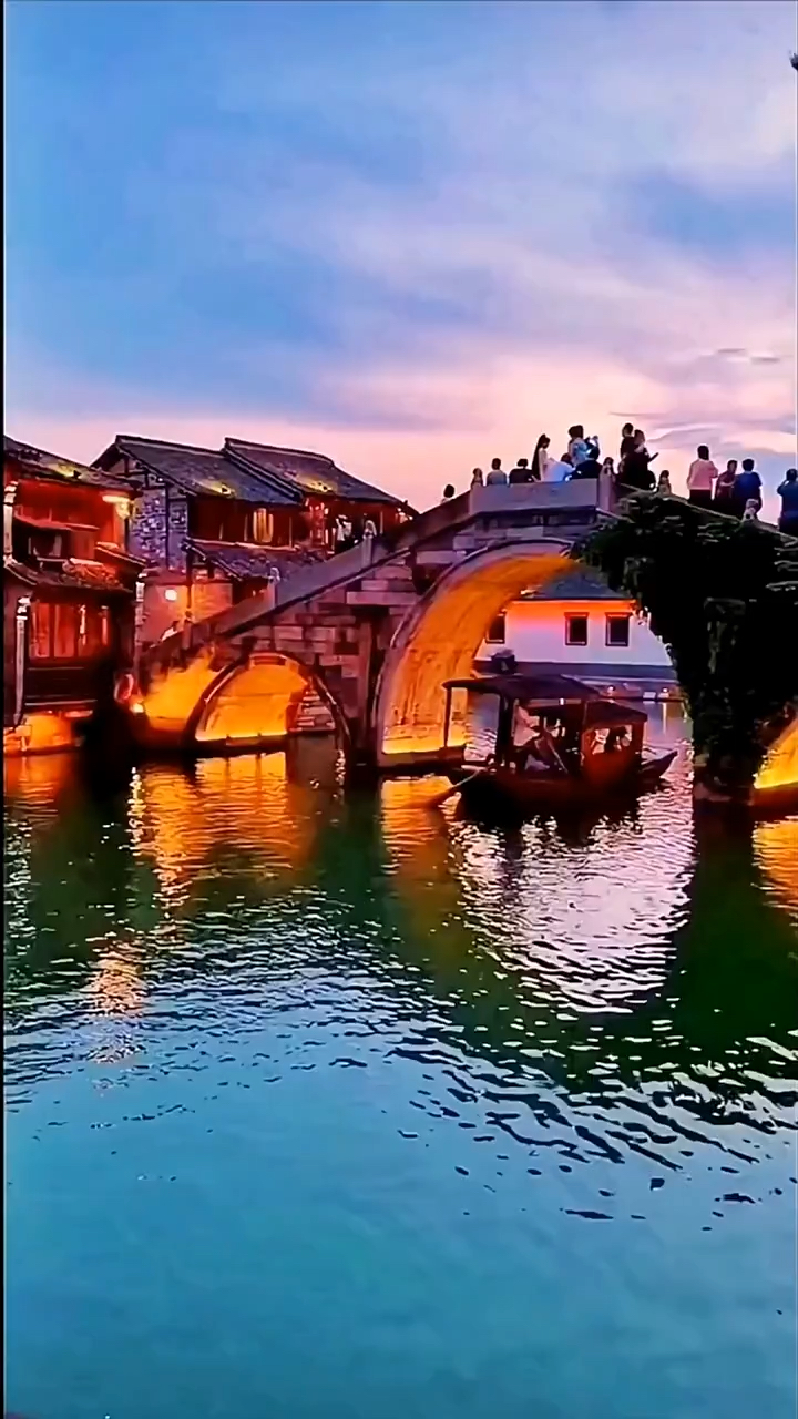 江南古镇的晚霞