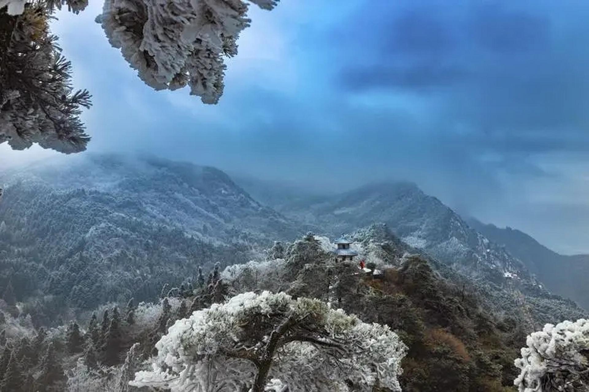 金秋图文动态创作节# 北方的冬天,雪景成为了独特的风景线,吸引廖无