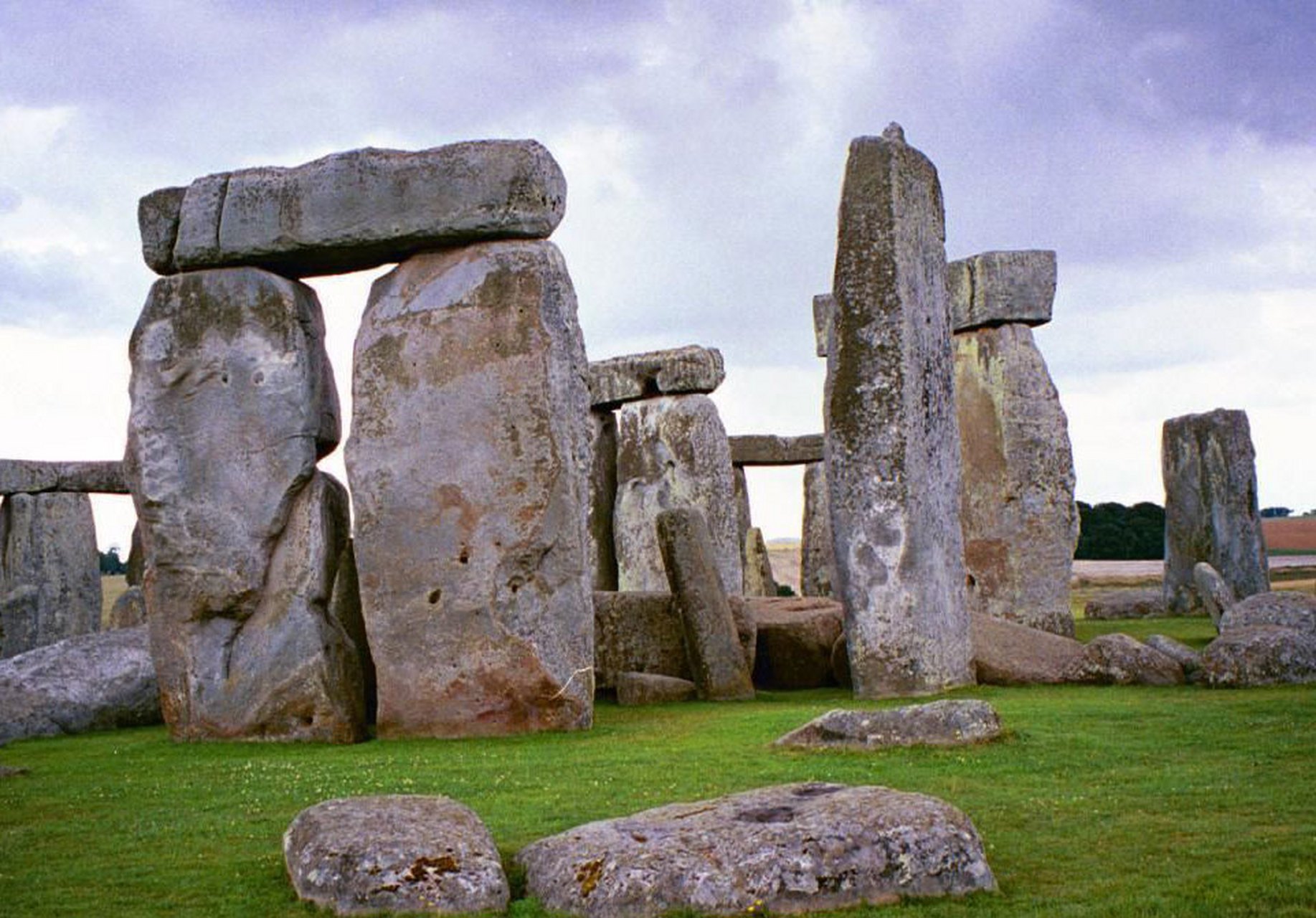 夏至日观赏日出的绝佳去处  英国巨石阵,这个充满神秘色彩的古代遗迹