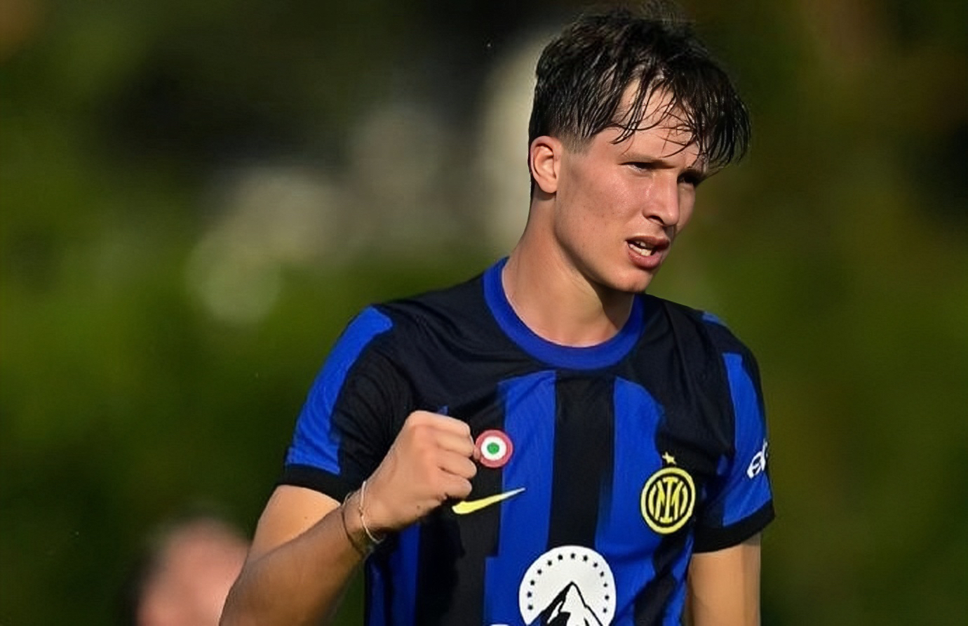 法比安加盟博洛尼亚引发期待,潜力新星将绽放光芒