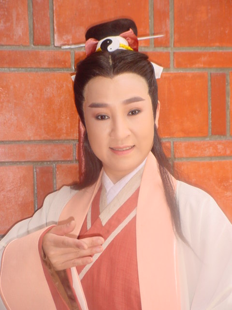许亚芬