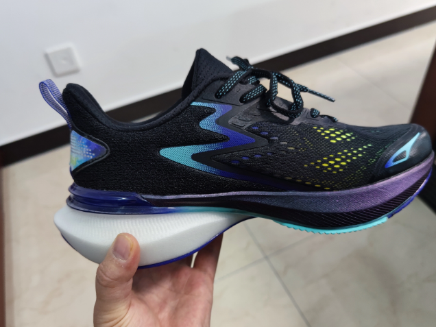 361三体联名跑鞋怎么样