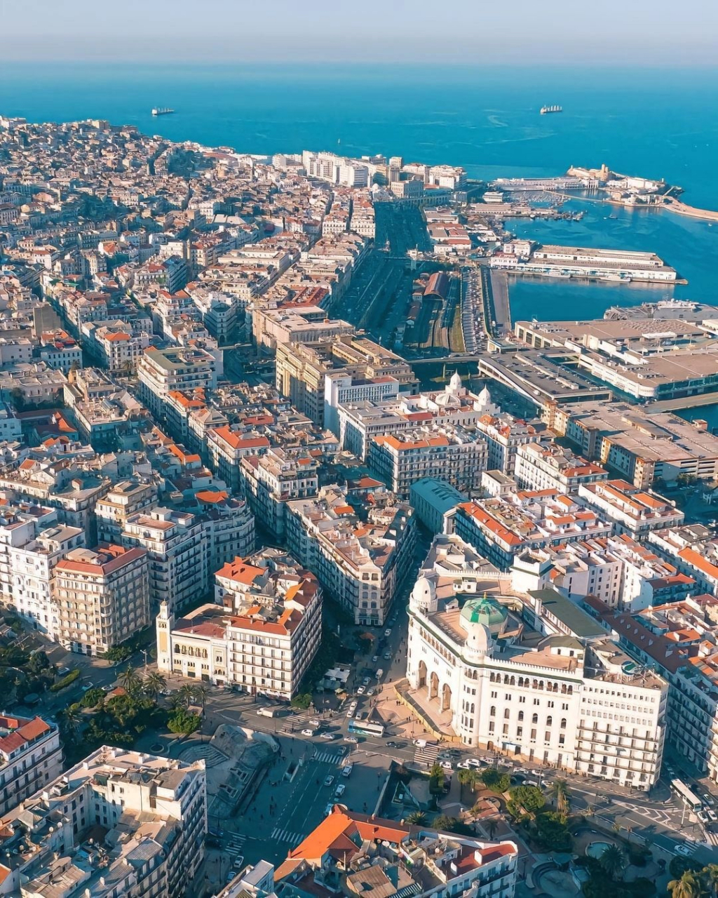 这是北非国家阿尔及利亚的首都阿尔及尔,这还是你心中非洲国家的样子