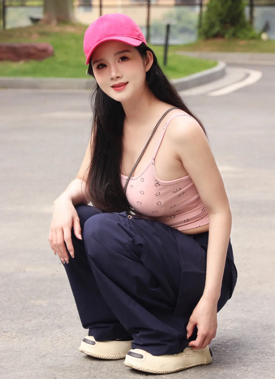 欲天花板,有肉感的微胖女生之辣妹穿搭!