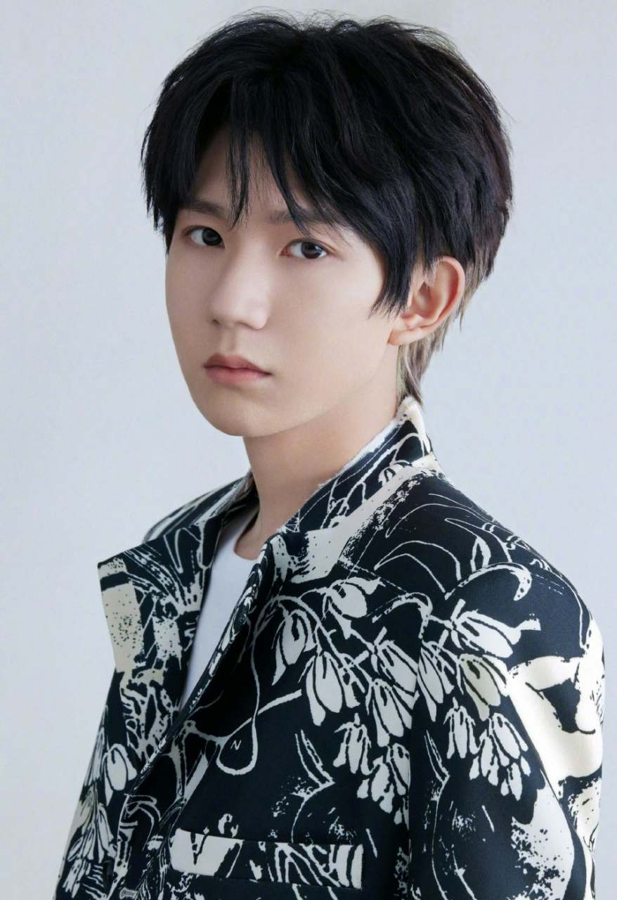 【tfboys十周年水墨写真】tfboys十周年写真chapter-3 释出,黑白水墨