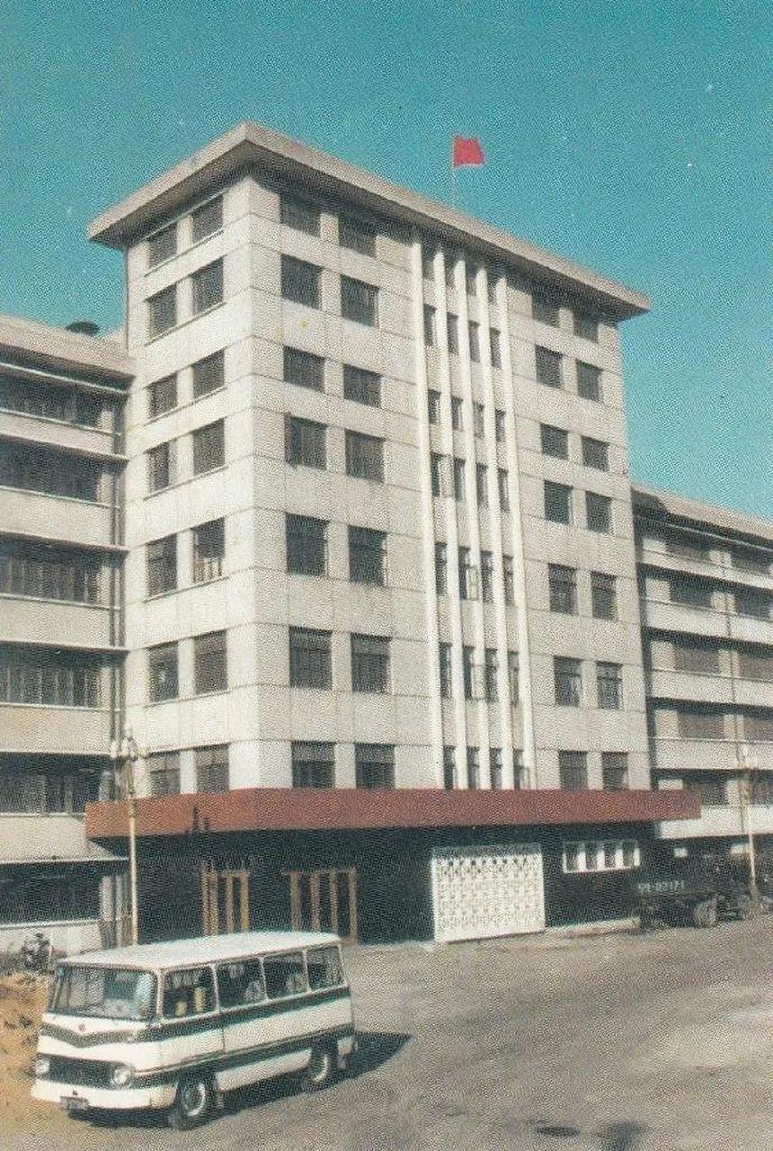 经典老照片  90年代的天津光荣酱油厂,属于天津的老品牌