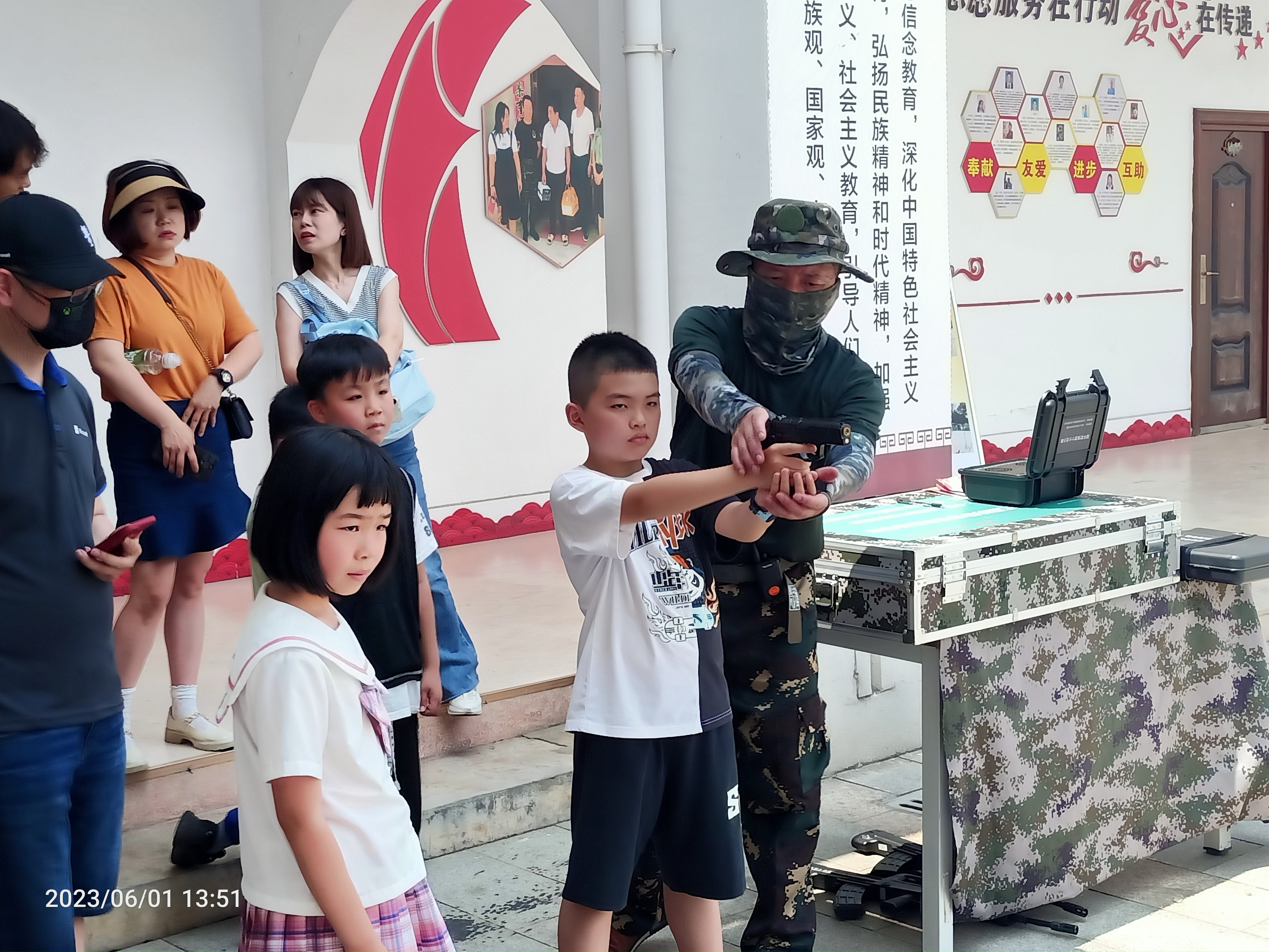 武汉陆海空爱国主义教育展览馆升级开馆