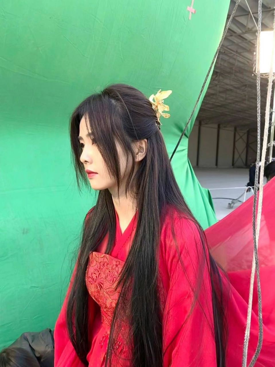 罗云熙和谭松韵私交不错,罗云熙还是小透明的时候曾经用过谭松韵的