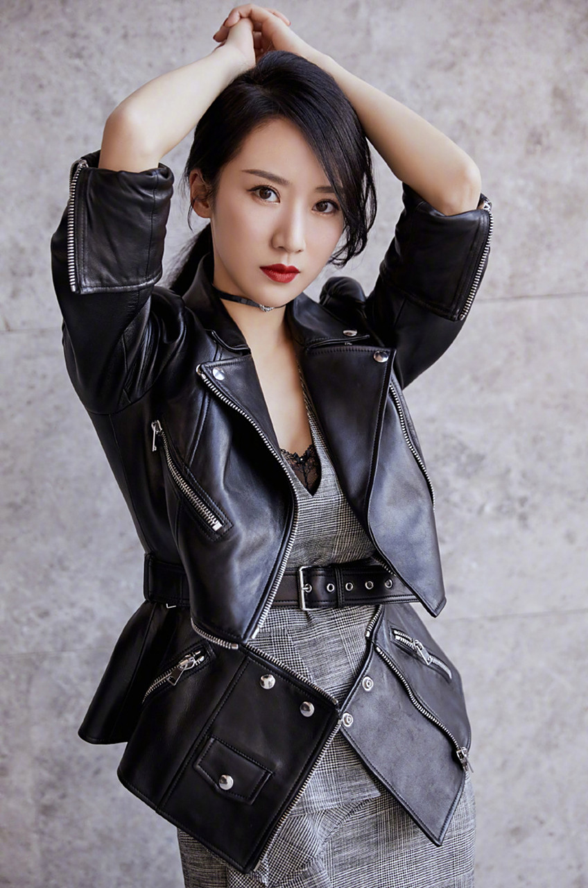 明星壁纸分享—李念