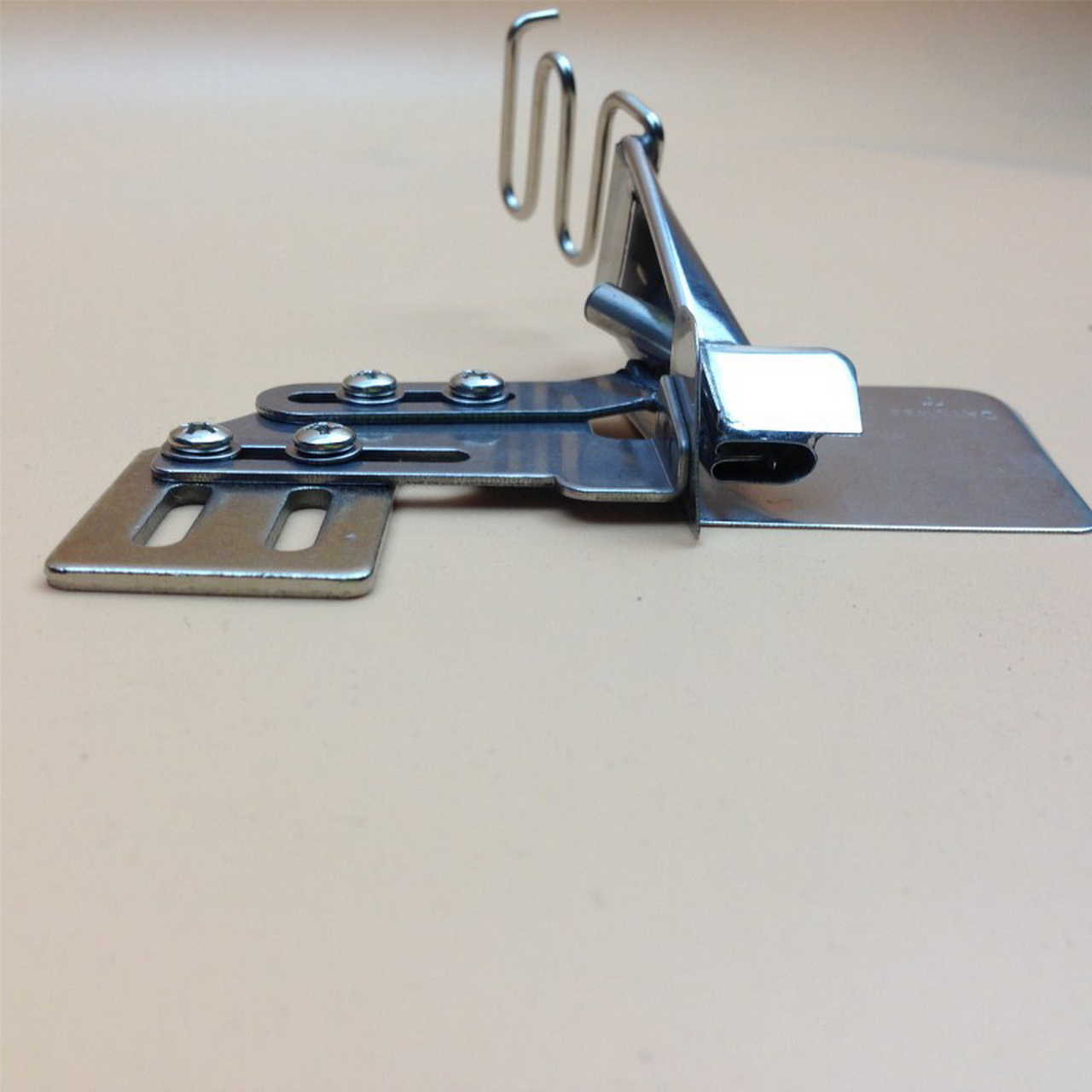 包邮平车包绳子拉筒 嵌绳包边筒 被套枕头套拉绳子包边筒 包绳器