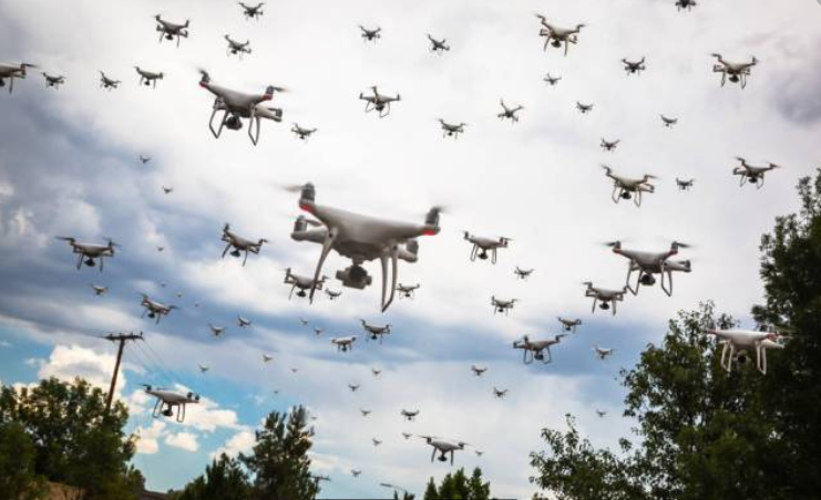 外媒:不可思议,印度蜂群无人机高度亮相,打算拿邻国开刀?