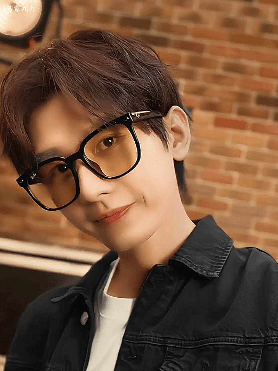 换副眼镜换一种气质,成毅你是怎么做到的?