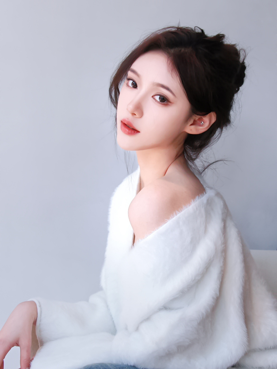 狐媚瓜子脸,可以做言情小说的女主角不?[嘻嘻]