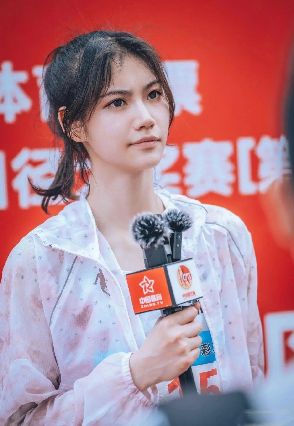 夏思凝:美丽与力量并存的田径女神
