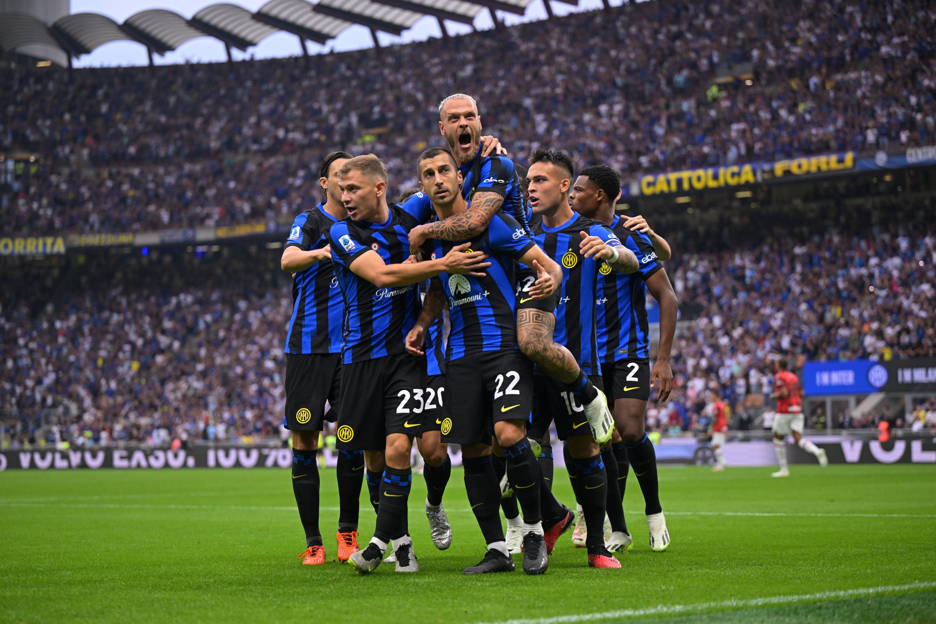 国际米兰# 意甲第4轮,国际米兰主场5:1大胜ac米兰,劳塔罗制造点球