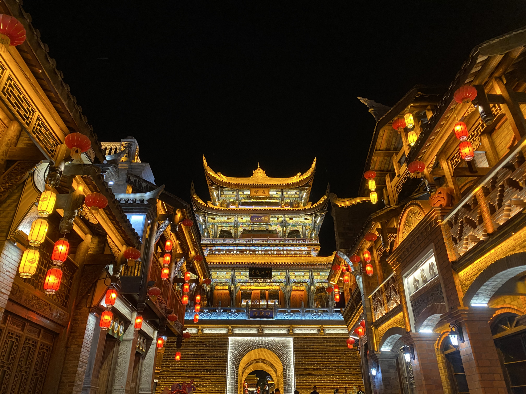 西昌游之建昌古城 "扇形城郭,十字为轴,直街曲巷" 喜欢古老的街景胜过