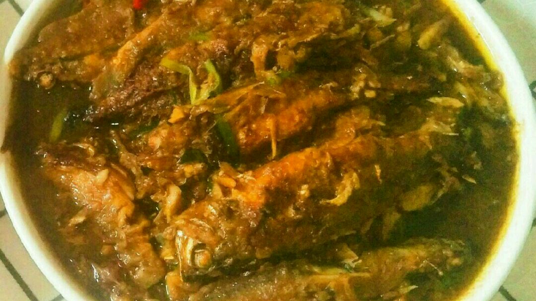 红烧小黄鱼的家常做法,做法简单无腥味,上桌瞬间抢光光!