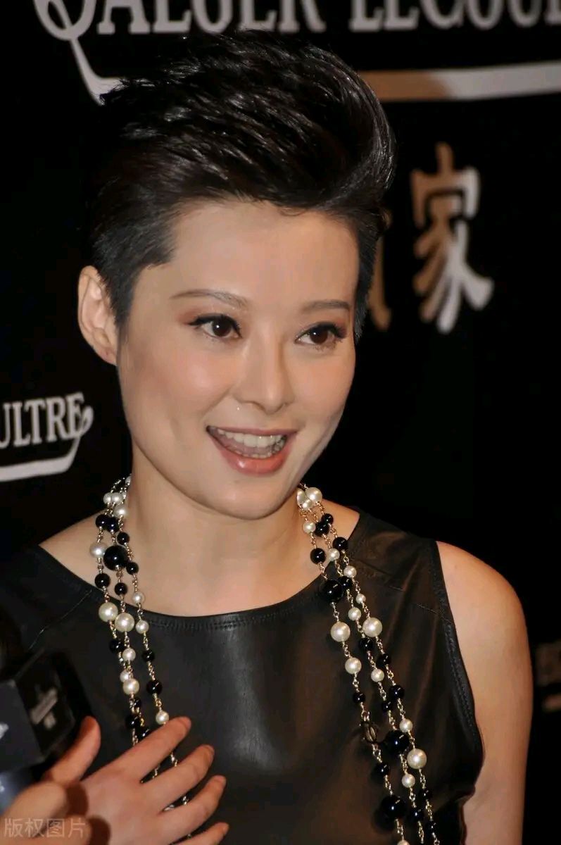 明星图集――袁立