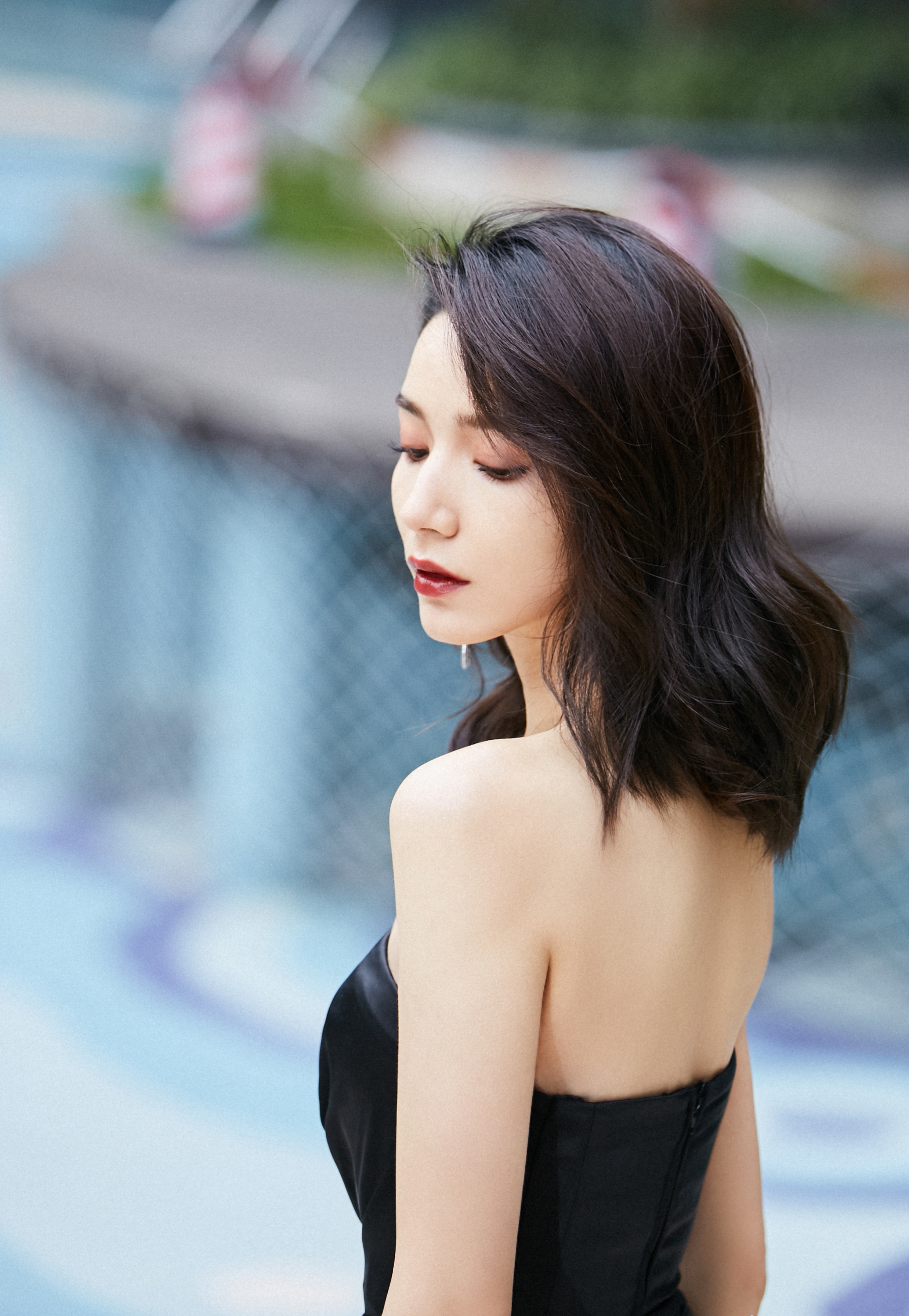 代斯,冷艳动人的新疆美女,颜值与才华并存的宝藏女孩!