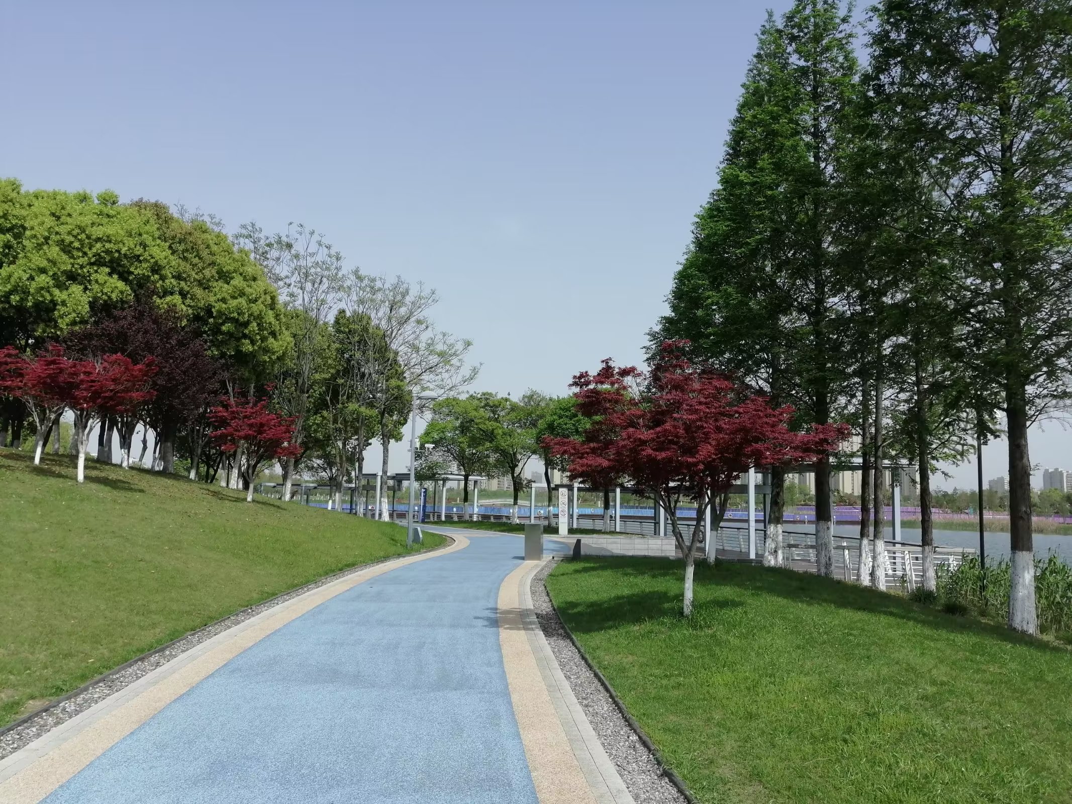 生活像结绳记事的麻绳 总有解不开的小疙瘩 生闷气