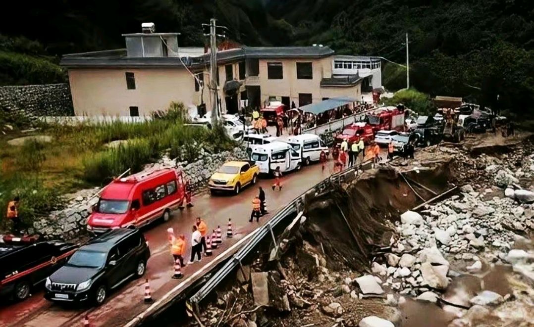 西安秦岭山洪泥石流灾害:21人遇难,6人失联