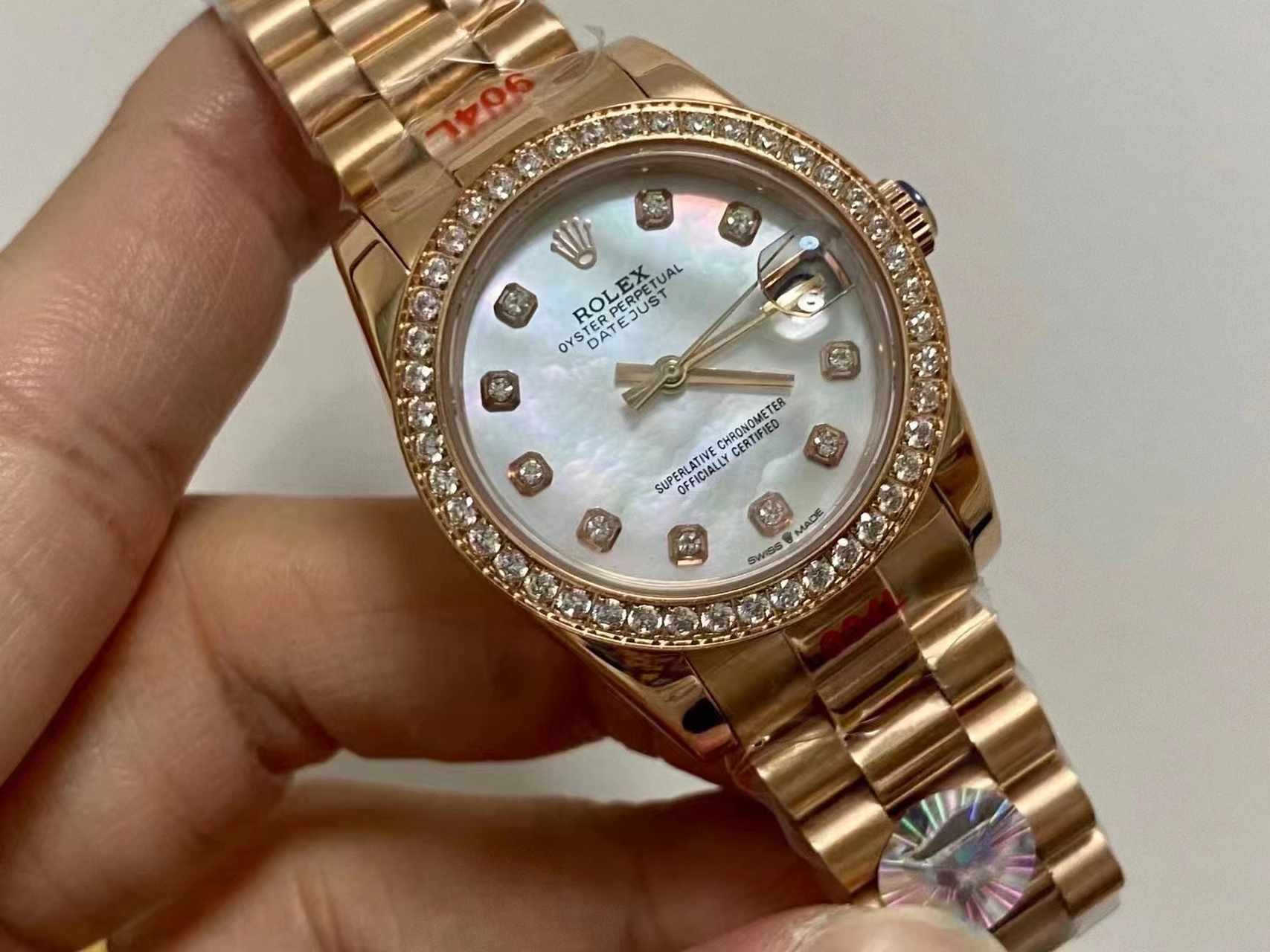 十二星座时尚穿搭: 处女座,金牛座个性腕表:劳力士日志  #星座# #时尚