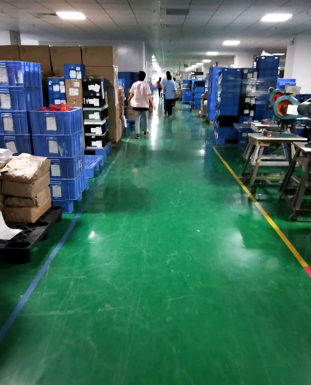 东莞工厂招工,都说临时工最后一根救命稻草临,对此大家怎么看?