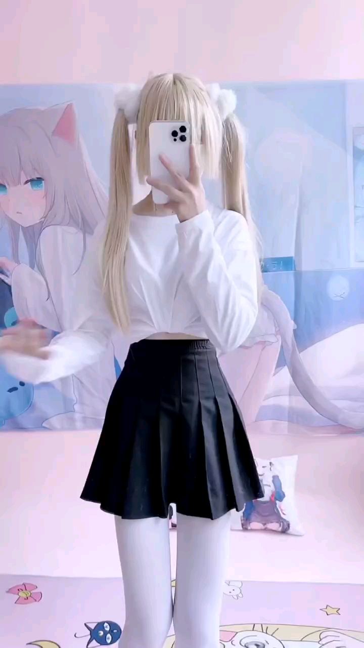 双马尾白丝jk会是哥哥们喜欢的腿么