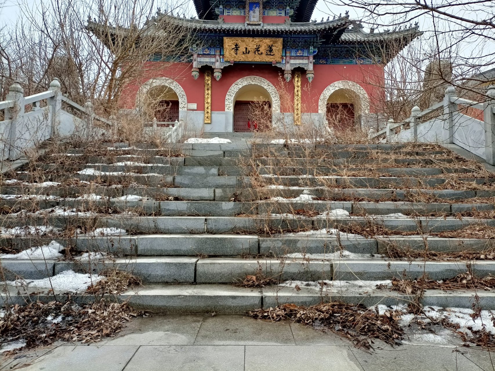 大连莲花寺以前只是听别人提起,从来没有进去过.
