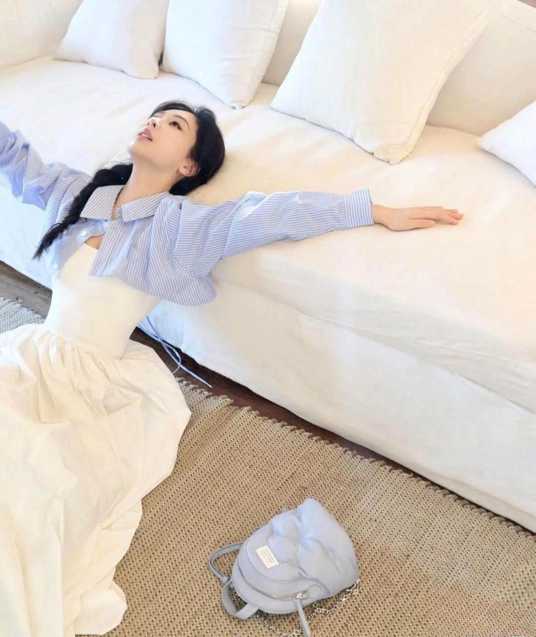 杨紫的身材太棒了,有料又清新.