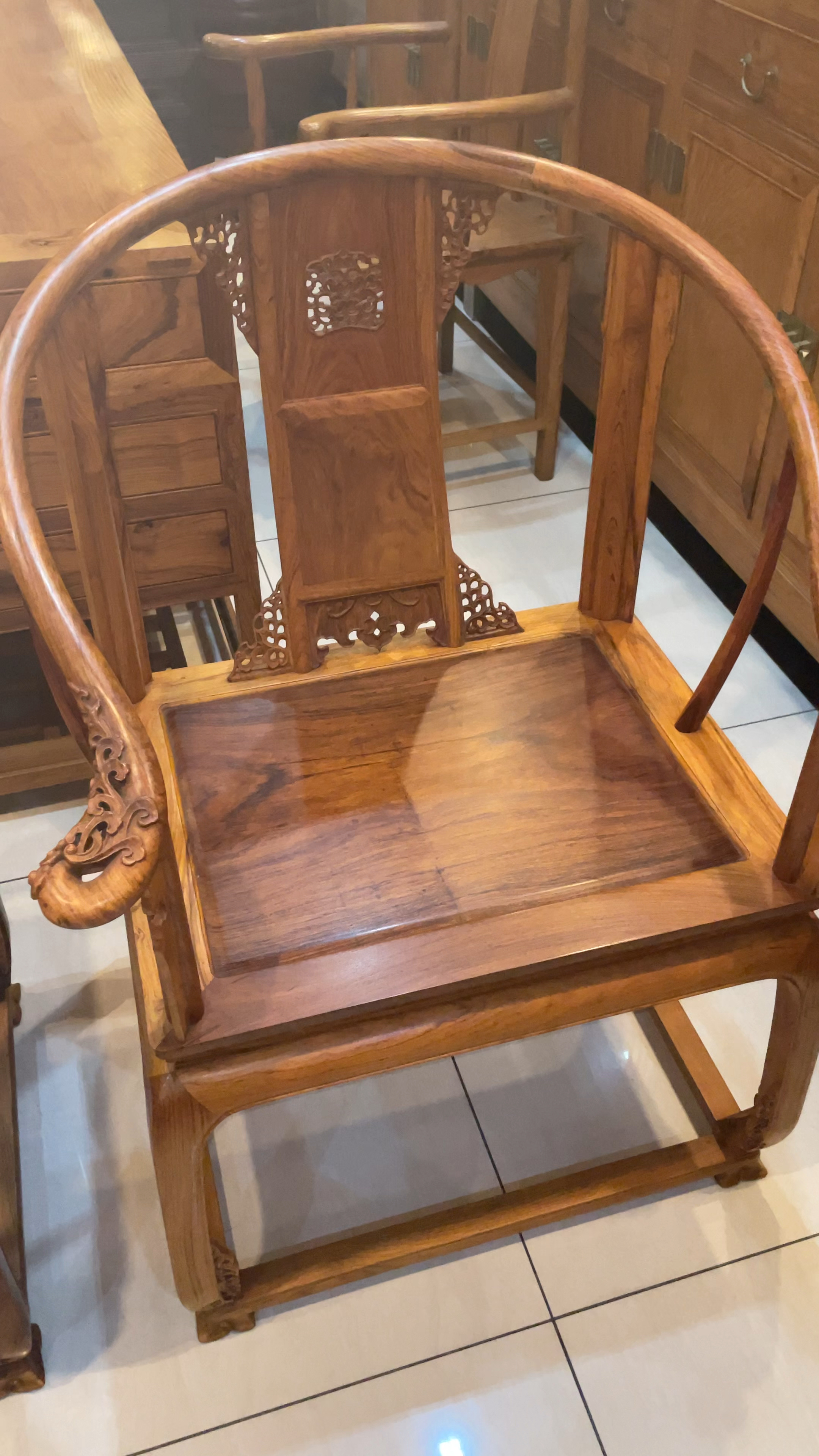 越南黄花梨全独板老料皇宫椅,书柜,办公桌收藏精品家具,榫卯结构