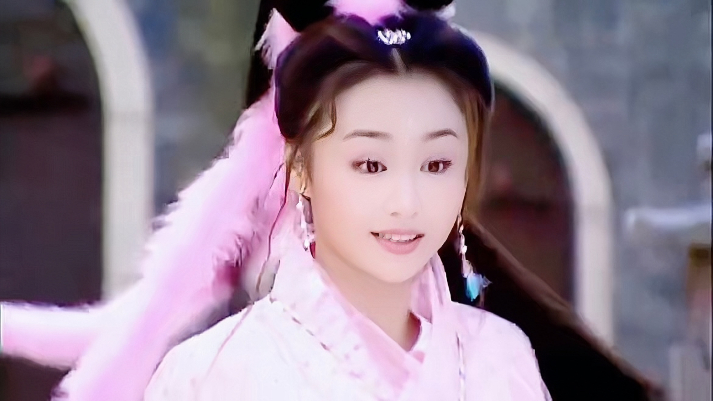 今天重看了一遍《乌龙闯情关》,依旧看不懂刘病已真正喜欢的是谁?