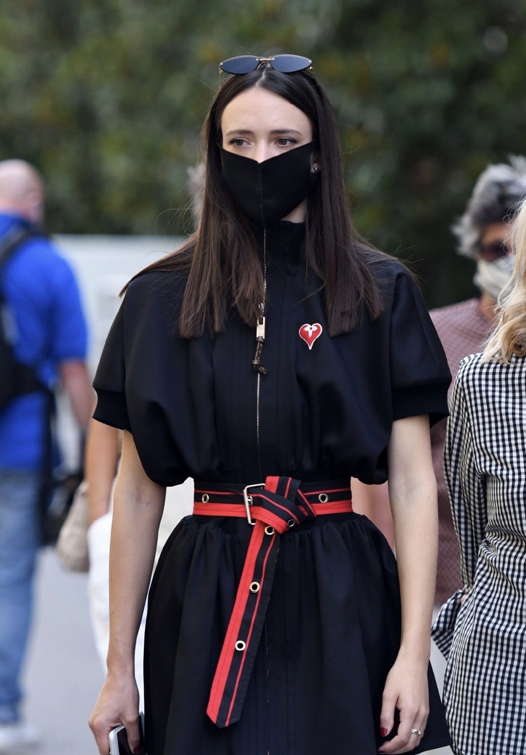 身材超美!斯塔西·马汀(stacymartin)现身威尼斯高清街拍