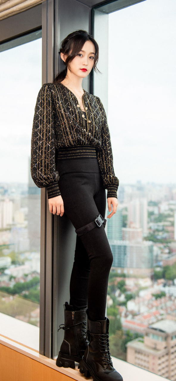 何泓姗的腿真漂亮