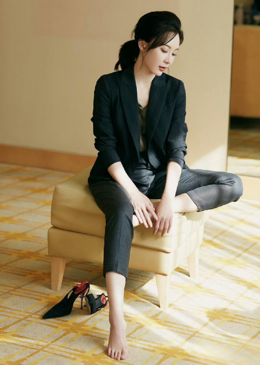 女星美足合集,说实话你喜欢谁的美足[doge] 676767