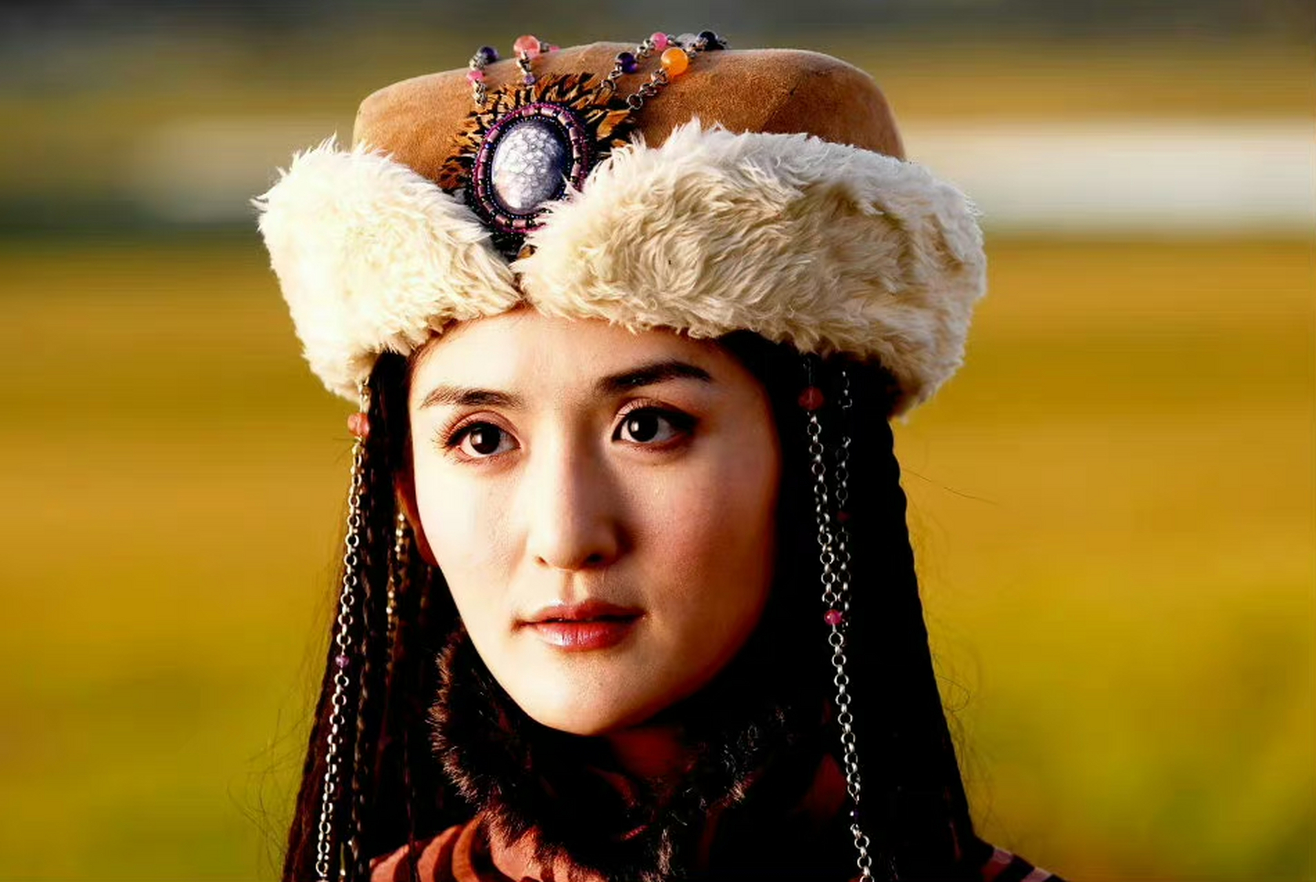 《射雕英雄传》又要被翻拍了,有网友发现08版射雕的华筝是谢娜演的!