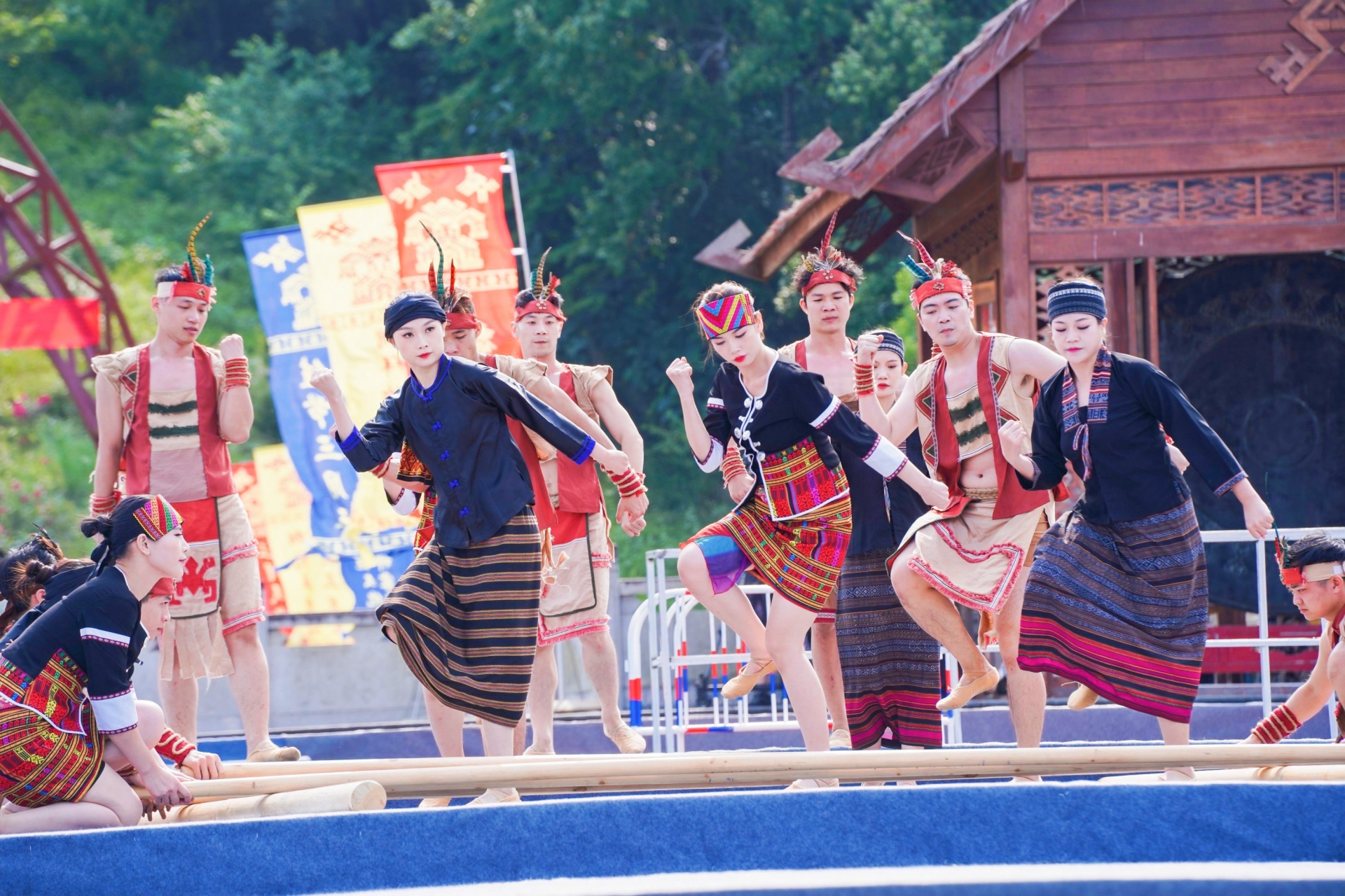 海南三月三之竹竿舞