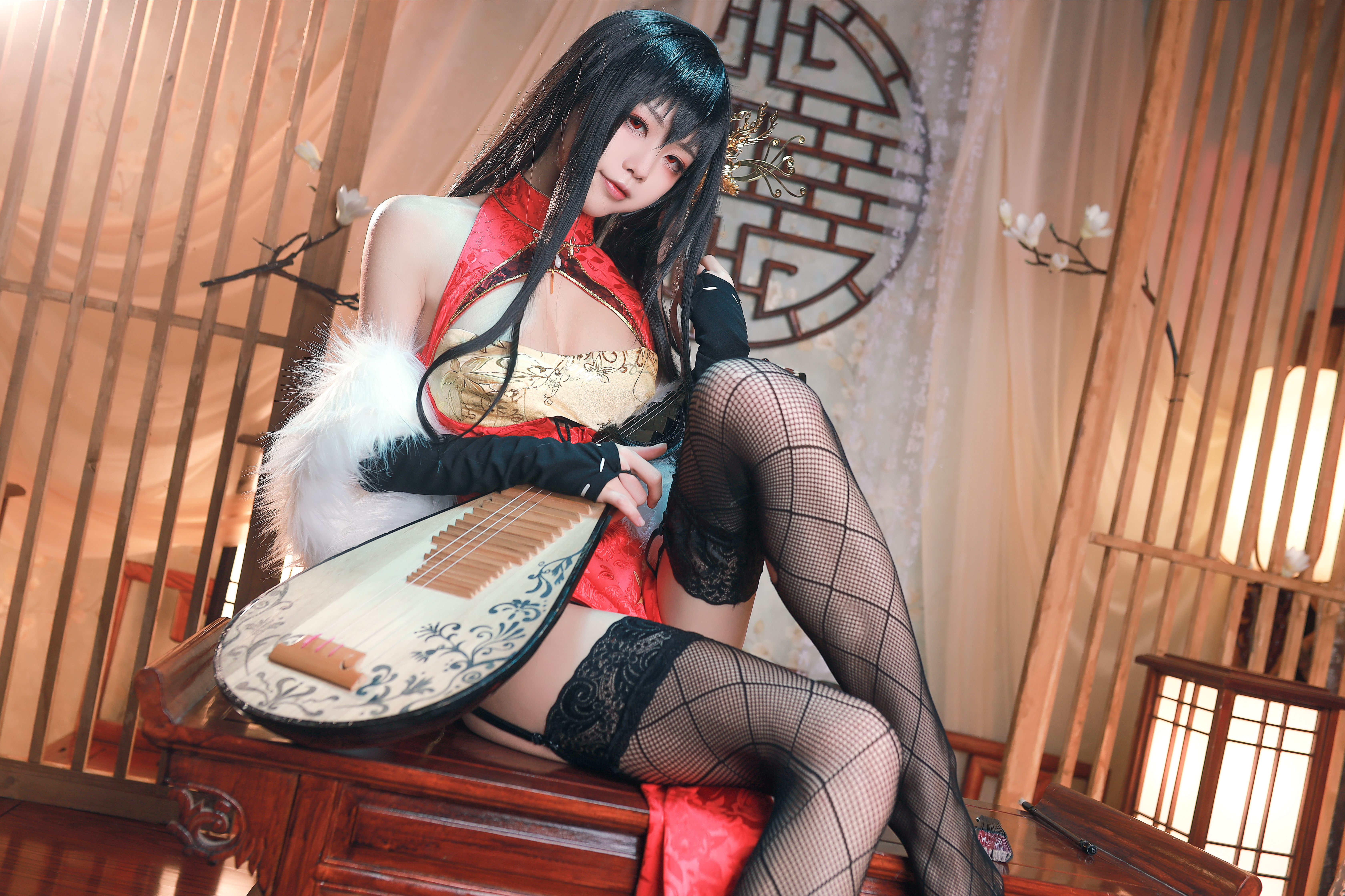 水淼aqua大凤婚纱图片预览 我可以叫你老婆嘛