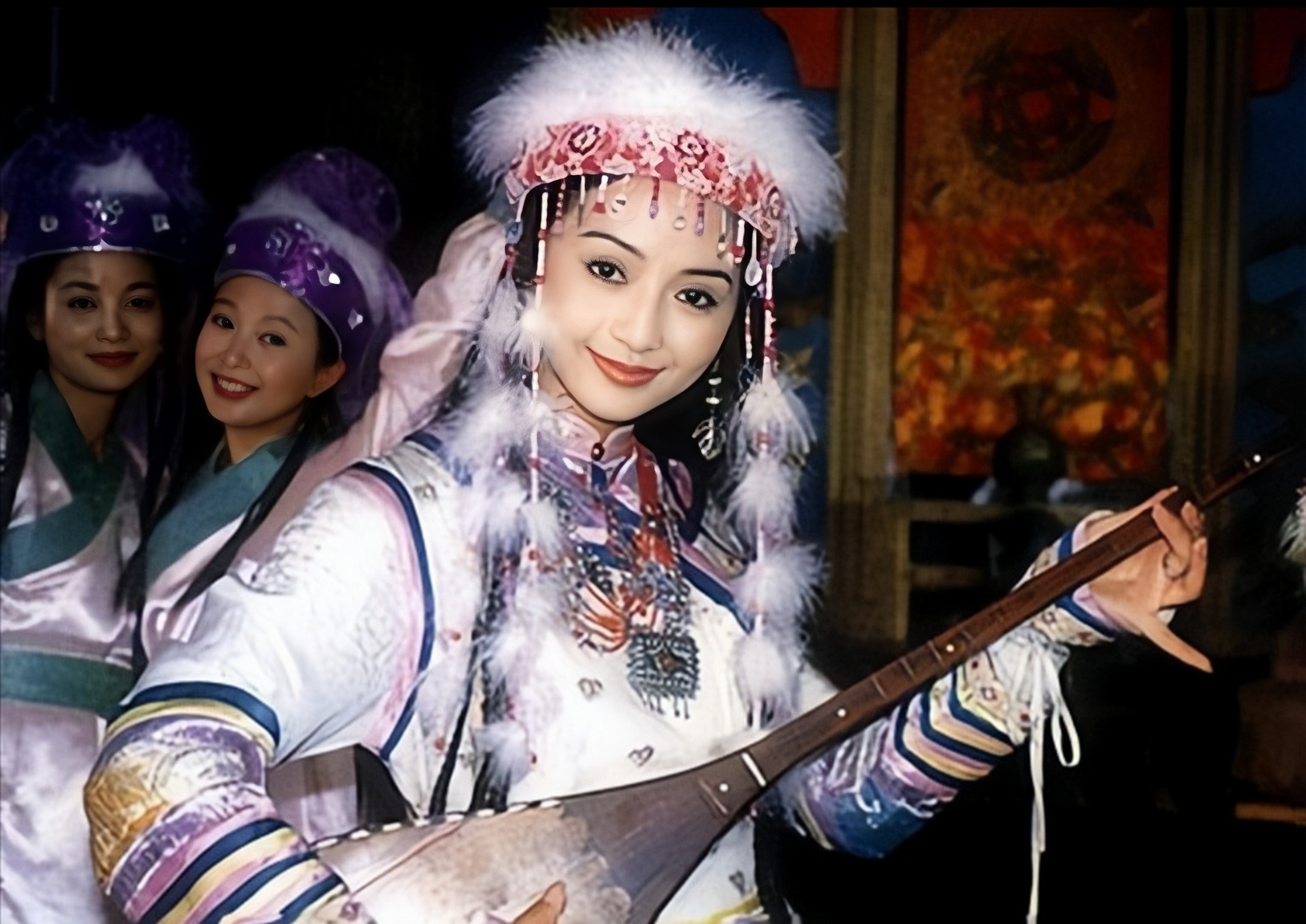 传说中的"香妃"确有其人吗?她与乾隆有着怎样的纠葛,葬在何处