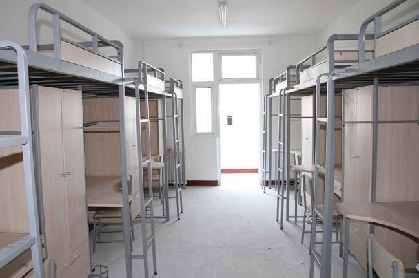 大学寝室空调,独卫,你会选择哪个呢