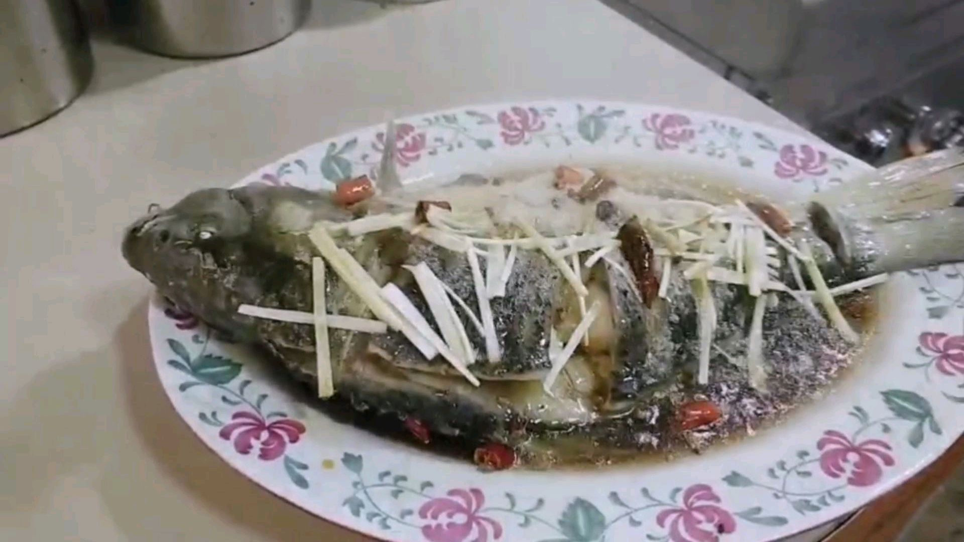 清蒸皖鱼的做法好吃营养又下饭看他的操作